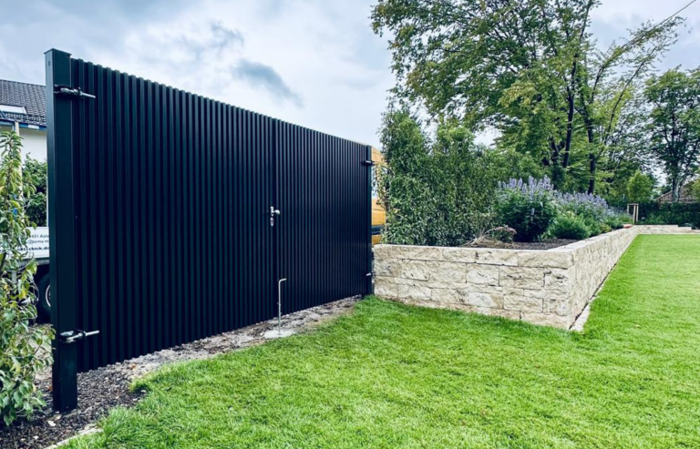 Gartentor schwarz pulverbeschichtet Gartentor schwarz pulverbeschichtet